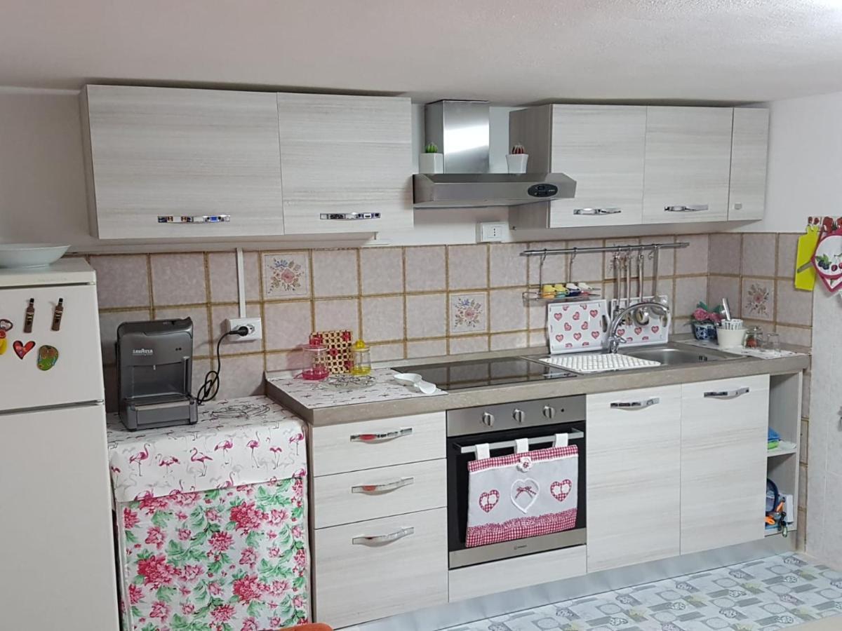 Sole...Mare...E...Spiaggie Bianche! Apartment Vada Ngoại thất bức ảnh